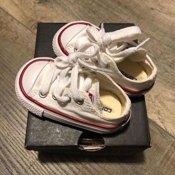 Infant Chuck Taylor (Converse) - Picture 2 of 3